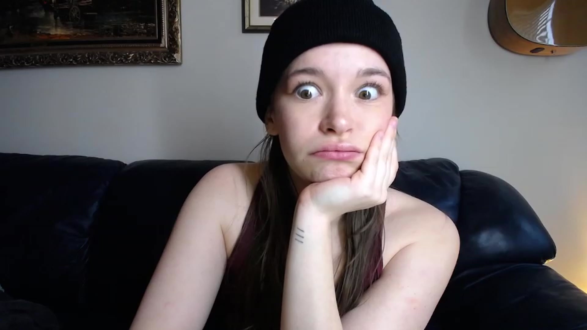 Gallery image thumbnail from BossBabyGirl's myfreecams stream on, 03/15/2023, 23:12 image 17 of 20