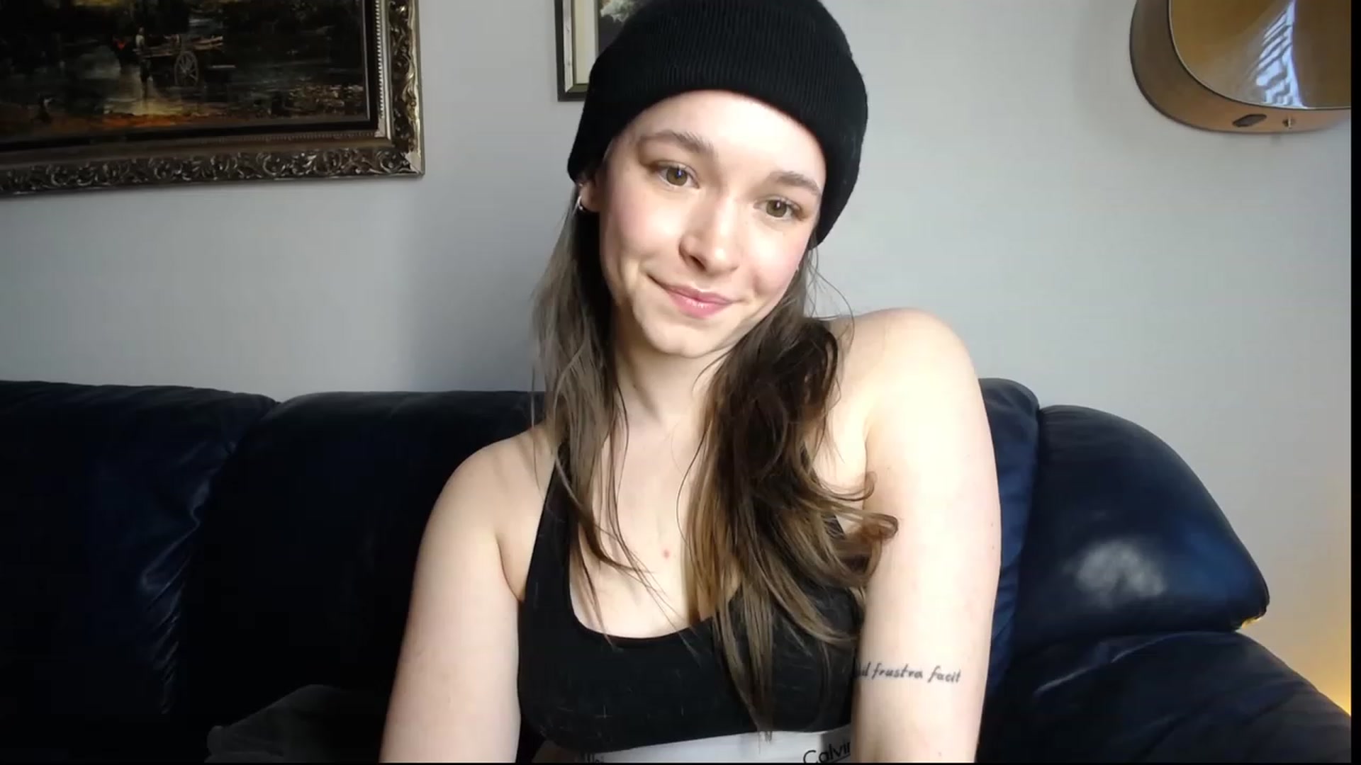 Gallery image thumbnail from BossBabyGirl's myfreecams stream on, 03/25/2023, 23:43 image 13 of 20