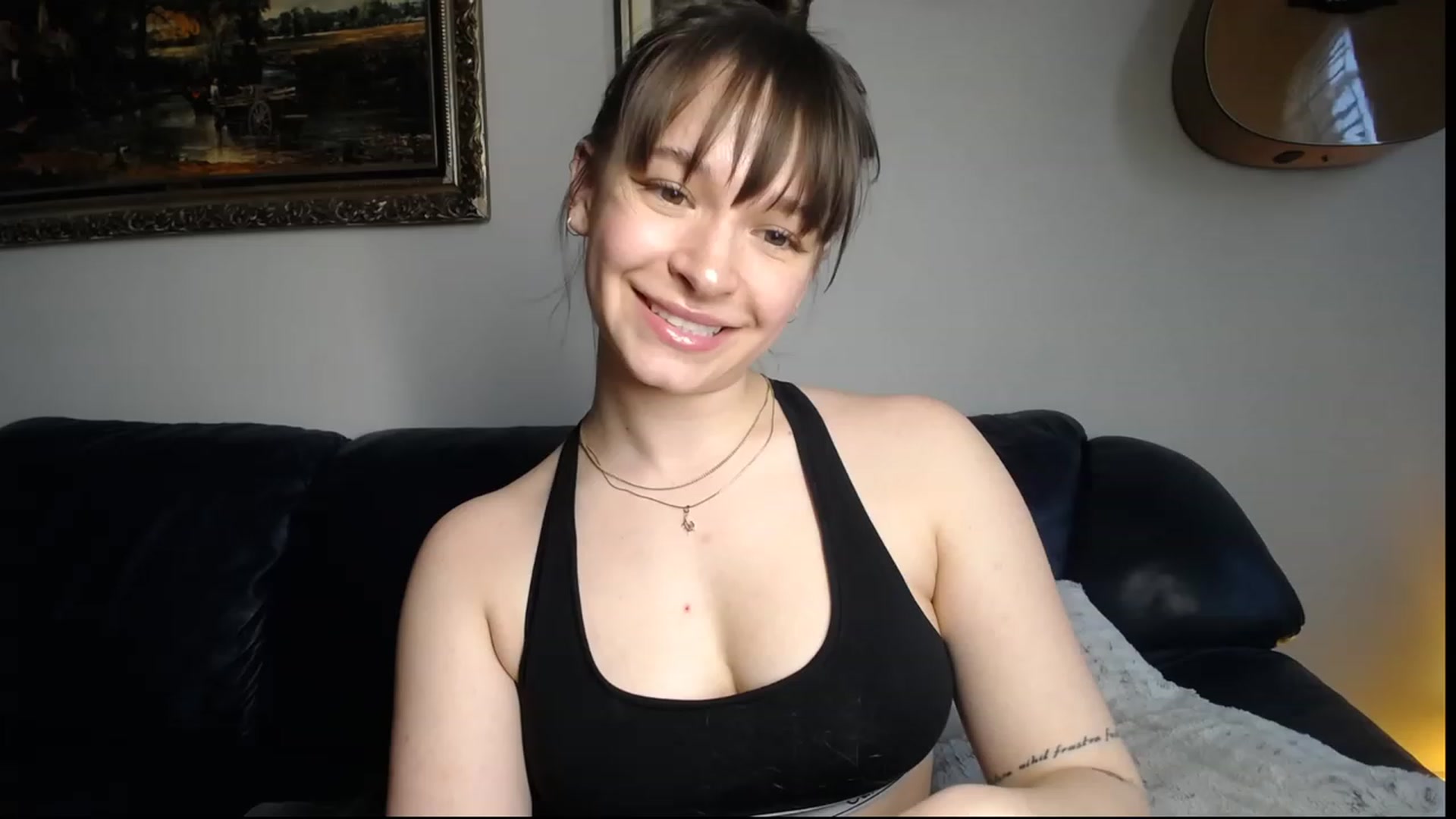 Gallery image thumbnail from BossBabyGirl's myfreecams stream on, 03/26/2023, 21:55 image 9 of 20