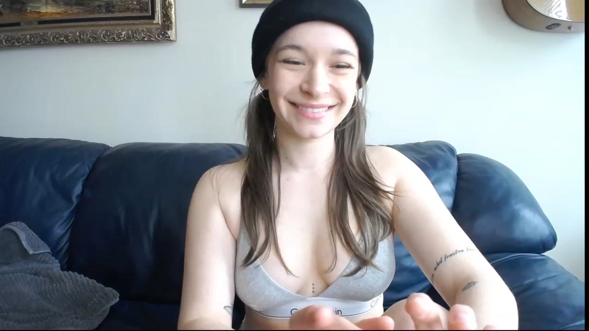 Gallery image thumbnail from BossBabyGirl's myfreecams stream on, 04/28/2023, 21:05 image 13 of 20