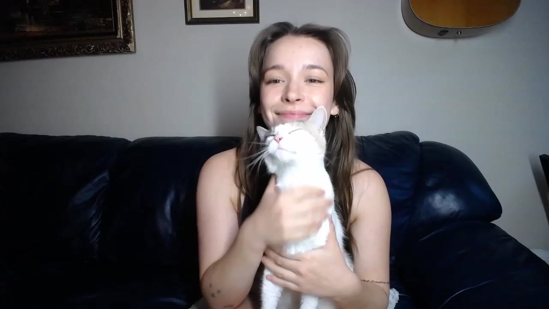 Gallery image thumbnail from BossBabyGirl's myfreecams stream on, 09/16/2023, 24:19 image 9 of 20