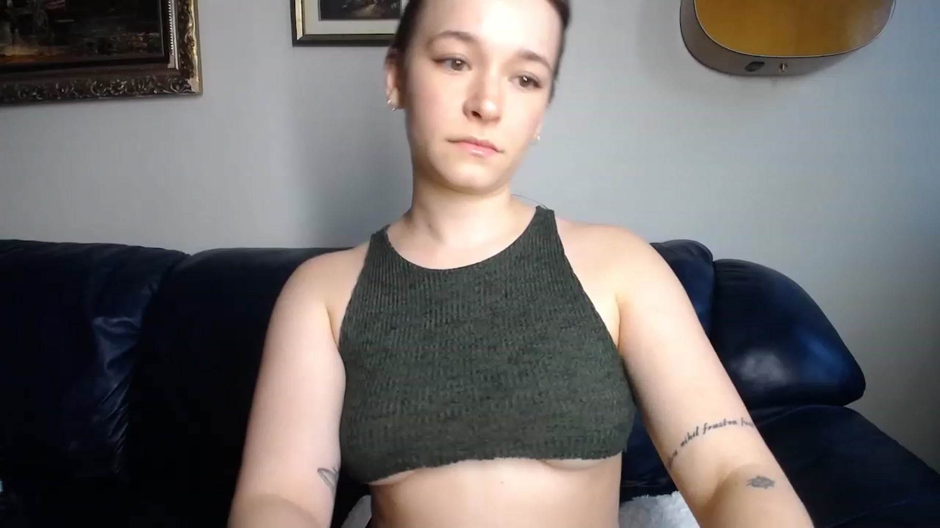 Gallery image thumbnail from BossBabyGirl's myfreecams stream on, 10/19/2023, 22:16 image 7 of 20