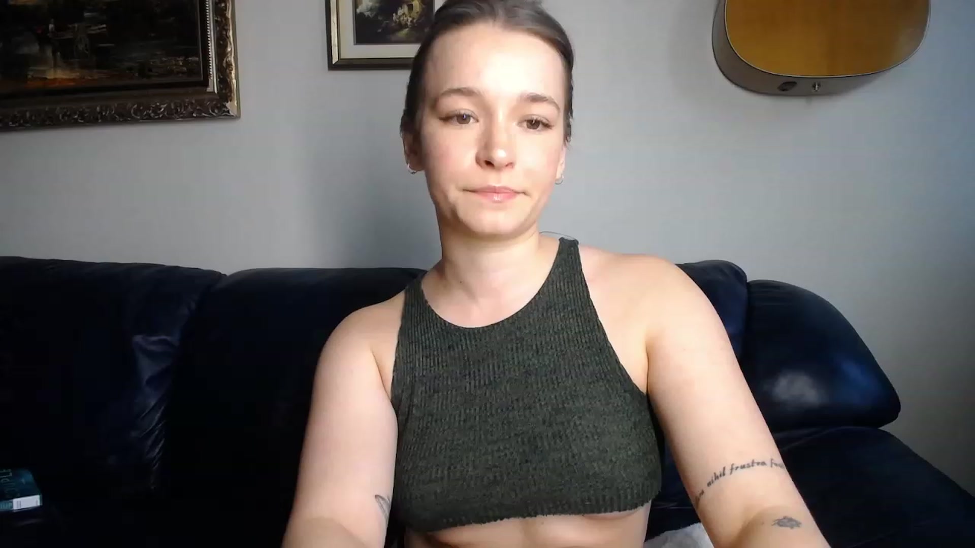 Gallery image thumbnail from BossBabyGirl's myfreecams stream on, 10/19/2023, 22:16 image 9 of 20