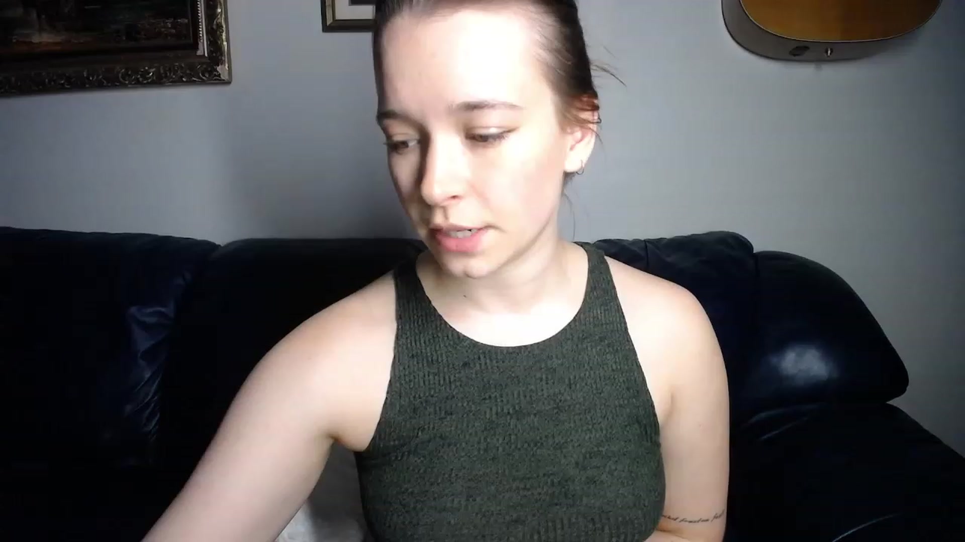 Gallery image thumbnail from BossBabyGirl's myfreecams stream on, 10/20/2023, 24:37 image 7 of 20