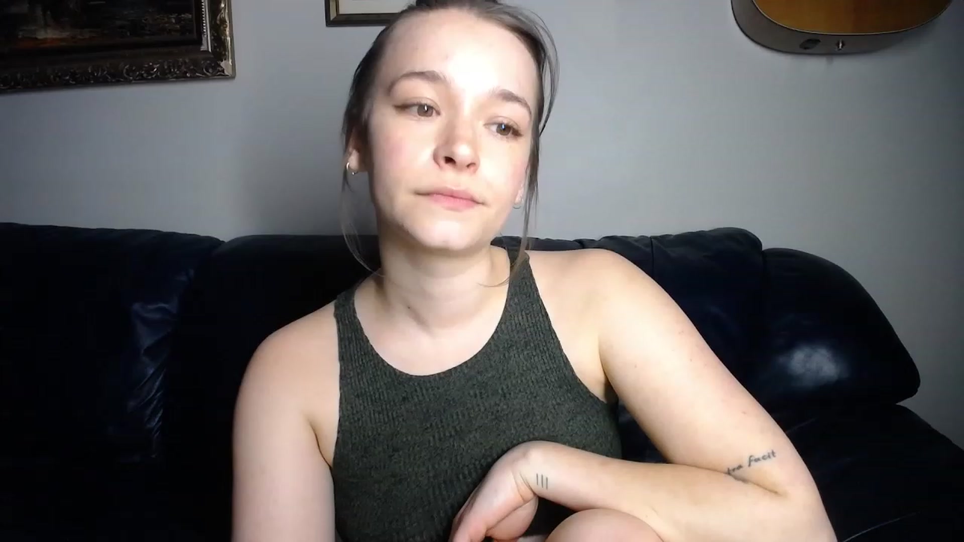 Gallery image thumbnail from BossBabyGirl's myfreecams stream on, 10/20/2023, 24:37 image 18 of 20