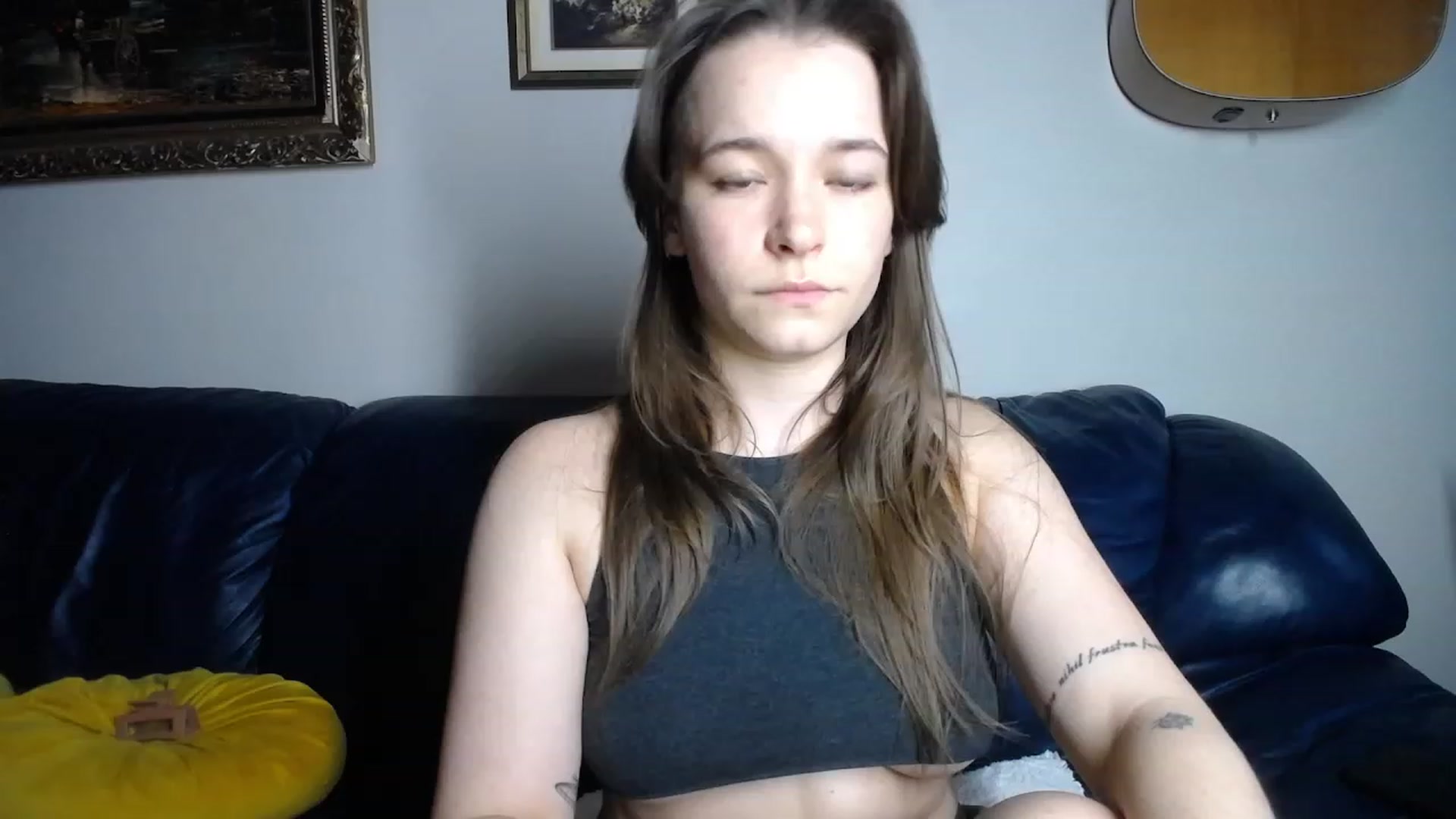 Gallery image thumbnail from BossBabyGirl's myfreecams stream on, 10/25/2023, 22:59 image 12 of 20