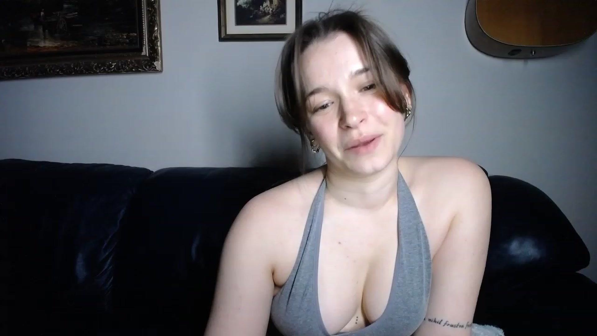 Gallery image thumbnail from BossBabyGirl's myfreecams stream on, 11/07/2023, 24:10 image 17 of 20