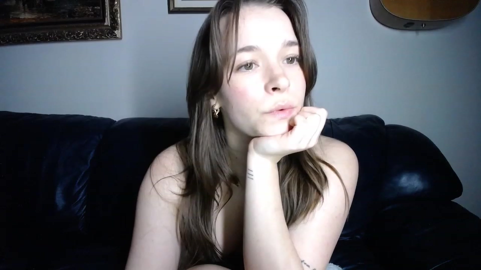 Gallery image thumbnail from BossBabyGirl's myfreecams stream on, 11/07/2023, 24:10 image 13 of 20