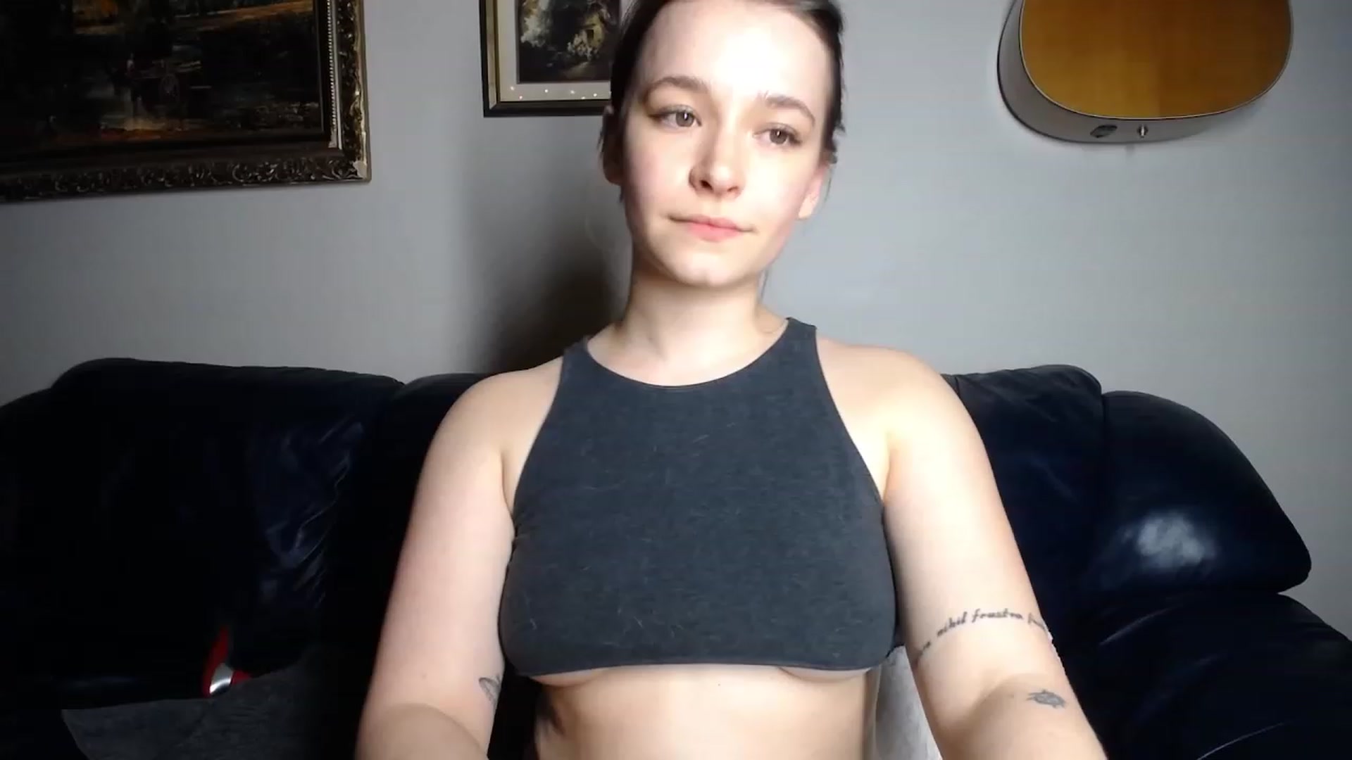 Gallery image thumbnail from BossBabyGirl's myfreecams stream on, 12/15/2023, 24:02 image 17 of 20