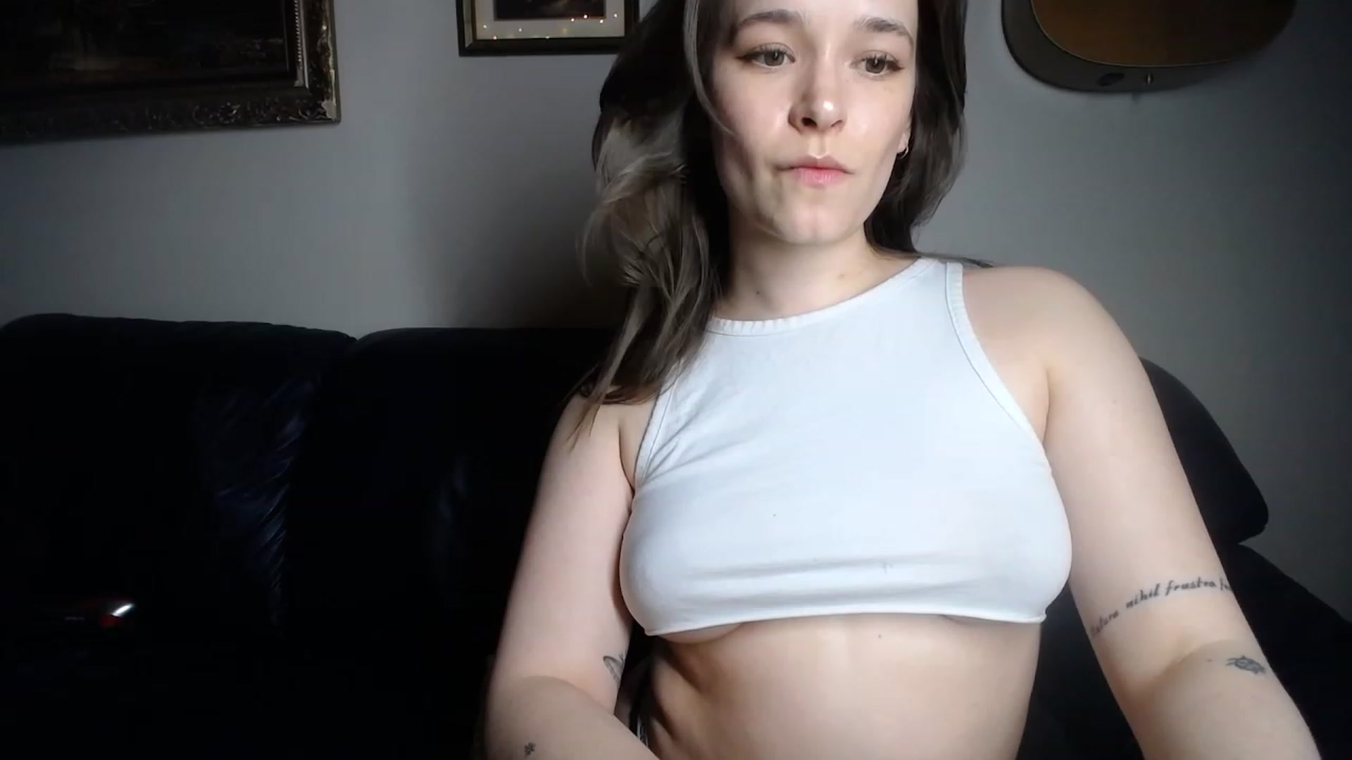 Gallery image thumbnail from BossBabyGirl's myfreecams stream on, 02/22/2024, 24:01 image 17 of 20