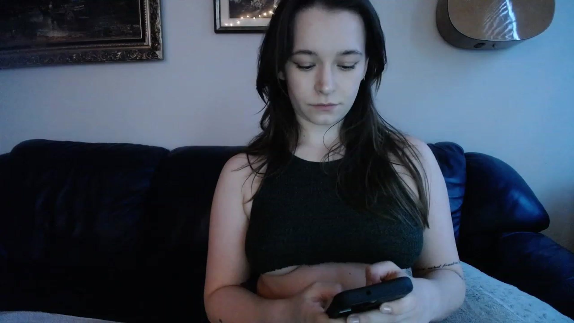 Gallery image thumbnail from BossBabyGirl's myfreecams stream on, 03/12/2024, 24:49 image 5 of 20