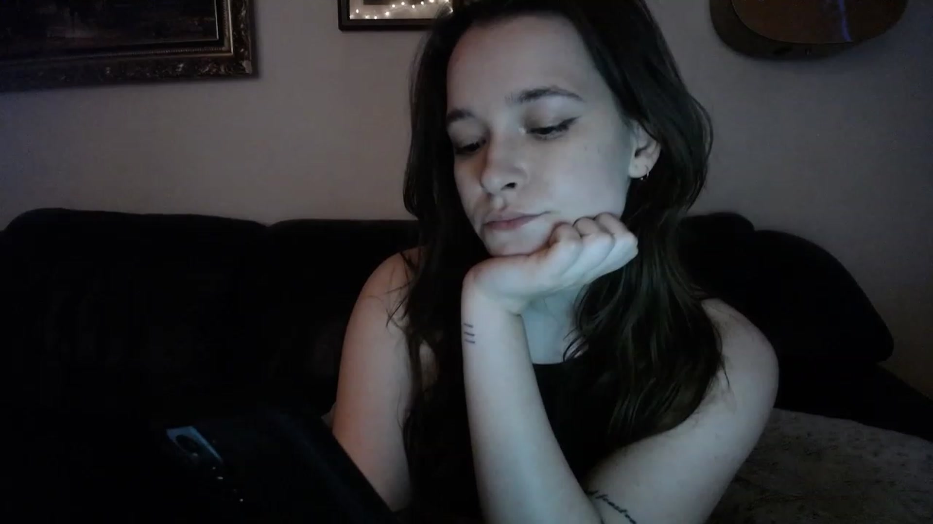 Gallery image thumbnail from BossBabyGirl's myfreecams stream on, 03/12/2024, 24:49 image 19 of 20