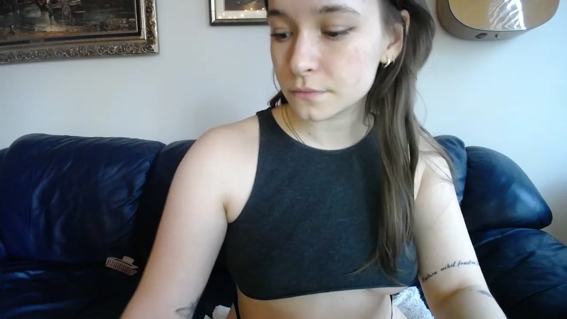 Gallery image thumbnail from BossBabyGirl's myfreecams stream on, 03/16/2024, 24:03 image 14 of 20