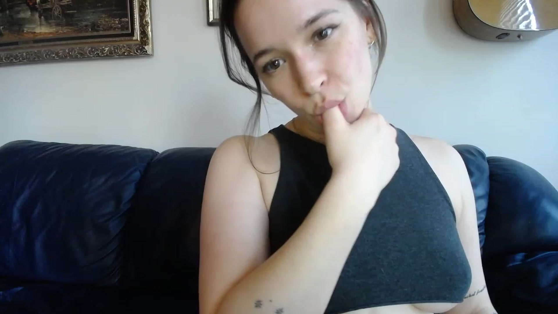 Gallery image thumbnail from BossBabyGirl's myfreecams stream on, 03/16/2024, 24:03 image 8 of 20