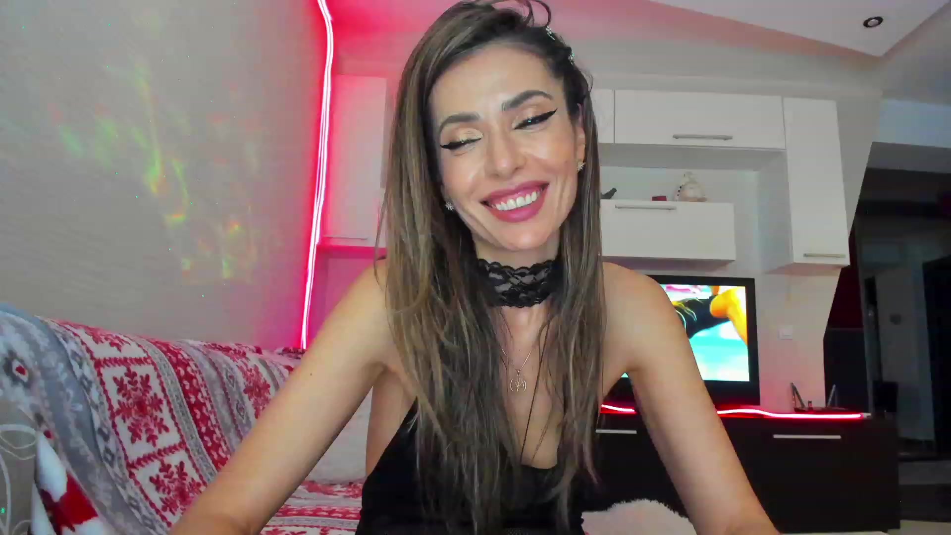 Gallery image thumbnail from BossyBeach's myfreecams stream on, 04/21/2023, 24:36 image 3 of 20