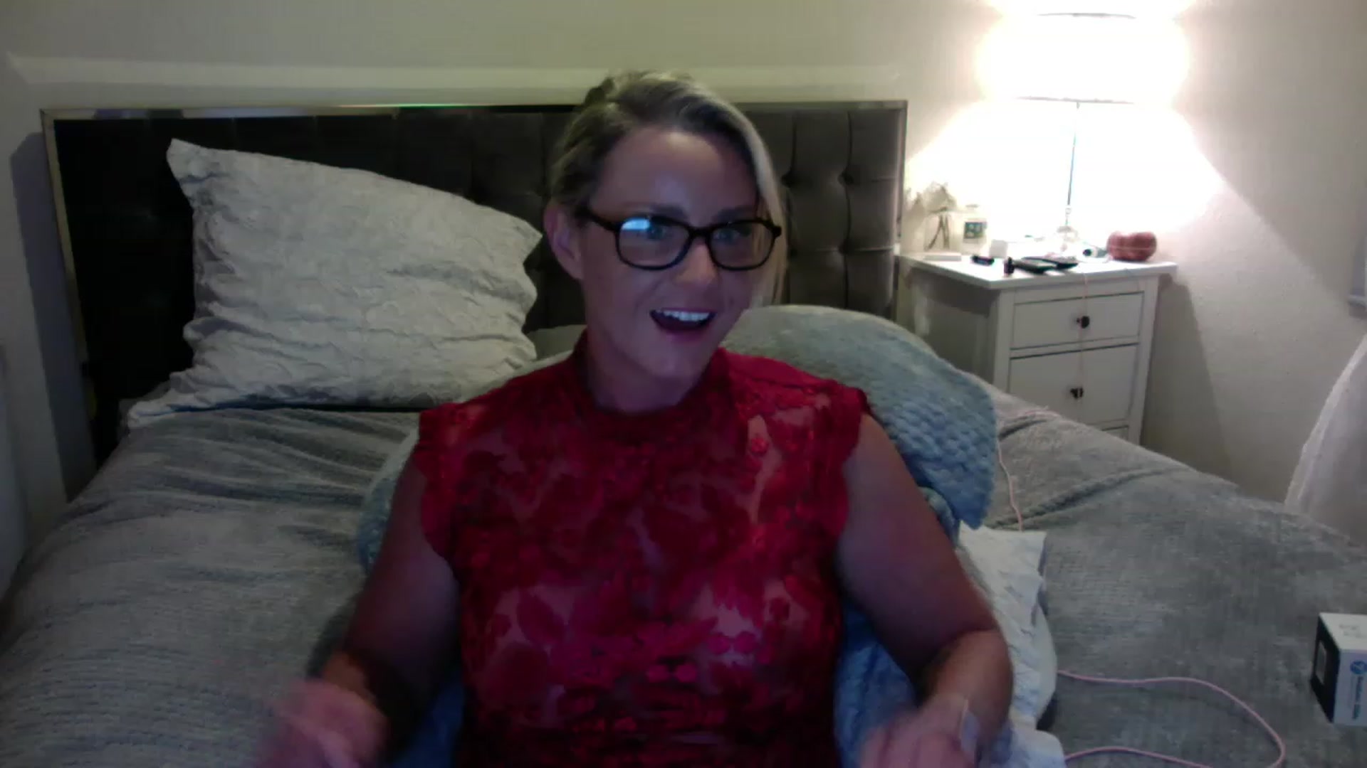 Gallery image thumbnail from BossyBetty's myfreecams stream on, 12/29/2022, 19:05 image 15 of 20