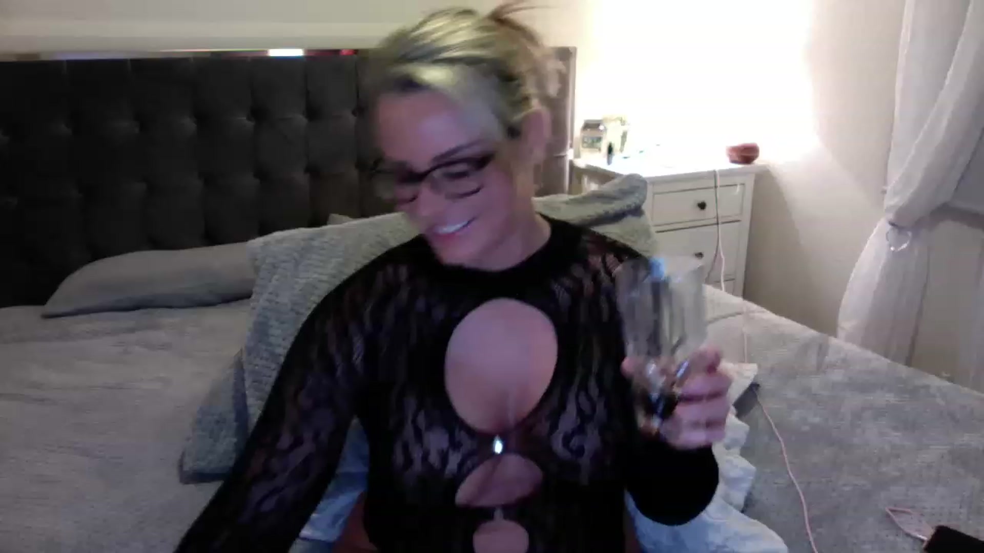 Gallery image thumbnail from BossyBetty's myfreecams stream on, 02/04/2023, 21:25 image 16 of 20