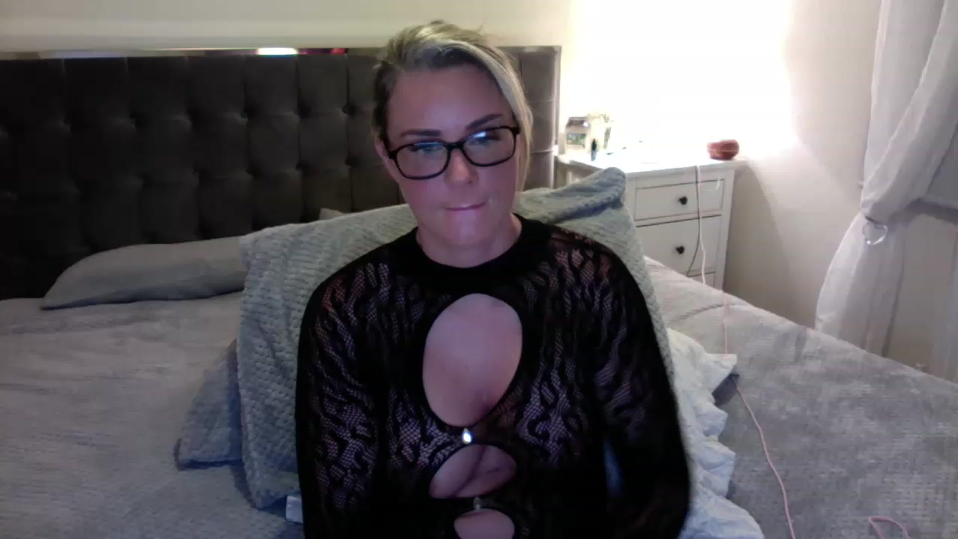 Gallery image thumbnail from BossyBetty's myfreecams stream on, 02/04/2023, 21:25 image 20 of 20