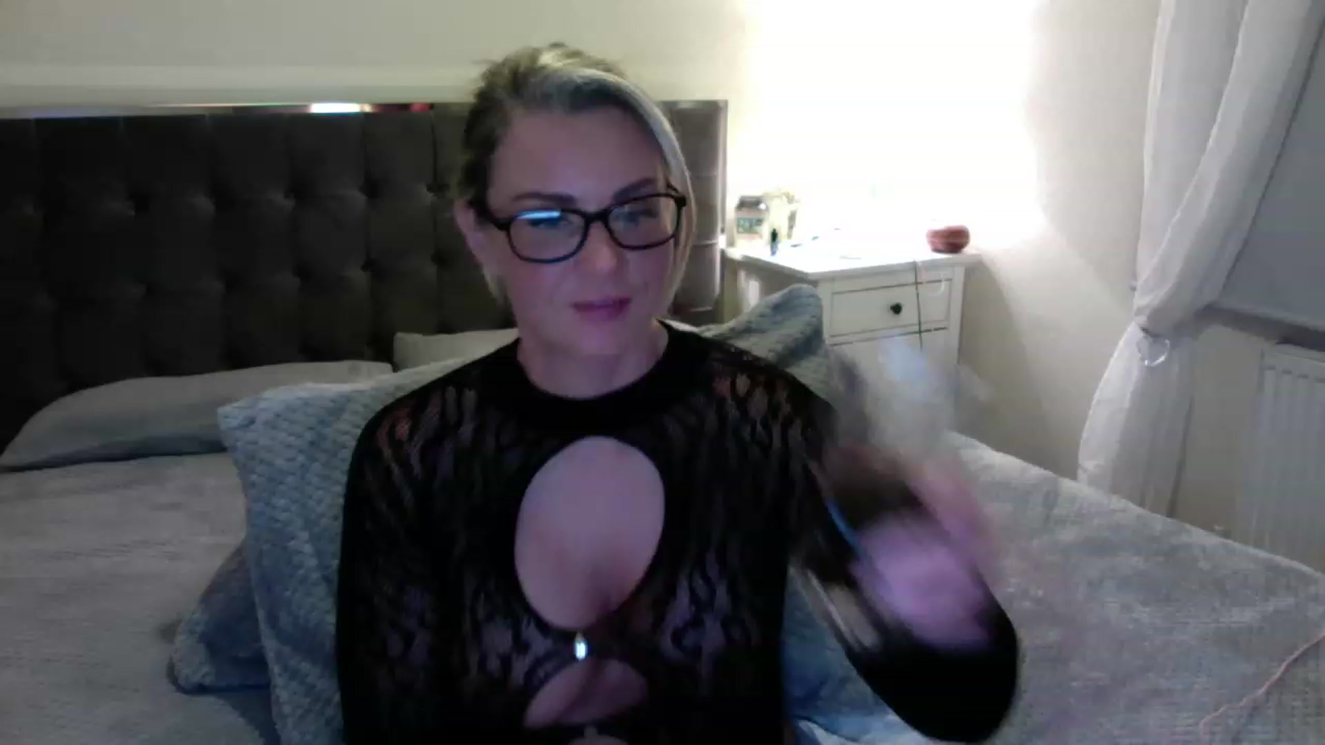 Gallery image thumbnail from BossyBetty's myfreecams stream on, 02/04/2023, 22:27 image 1 of 20