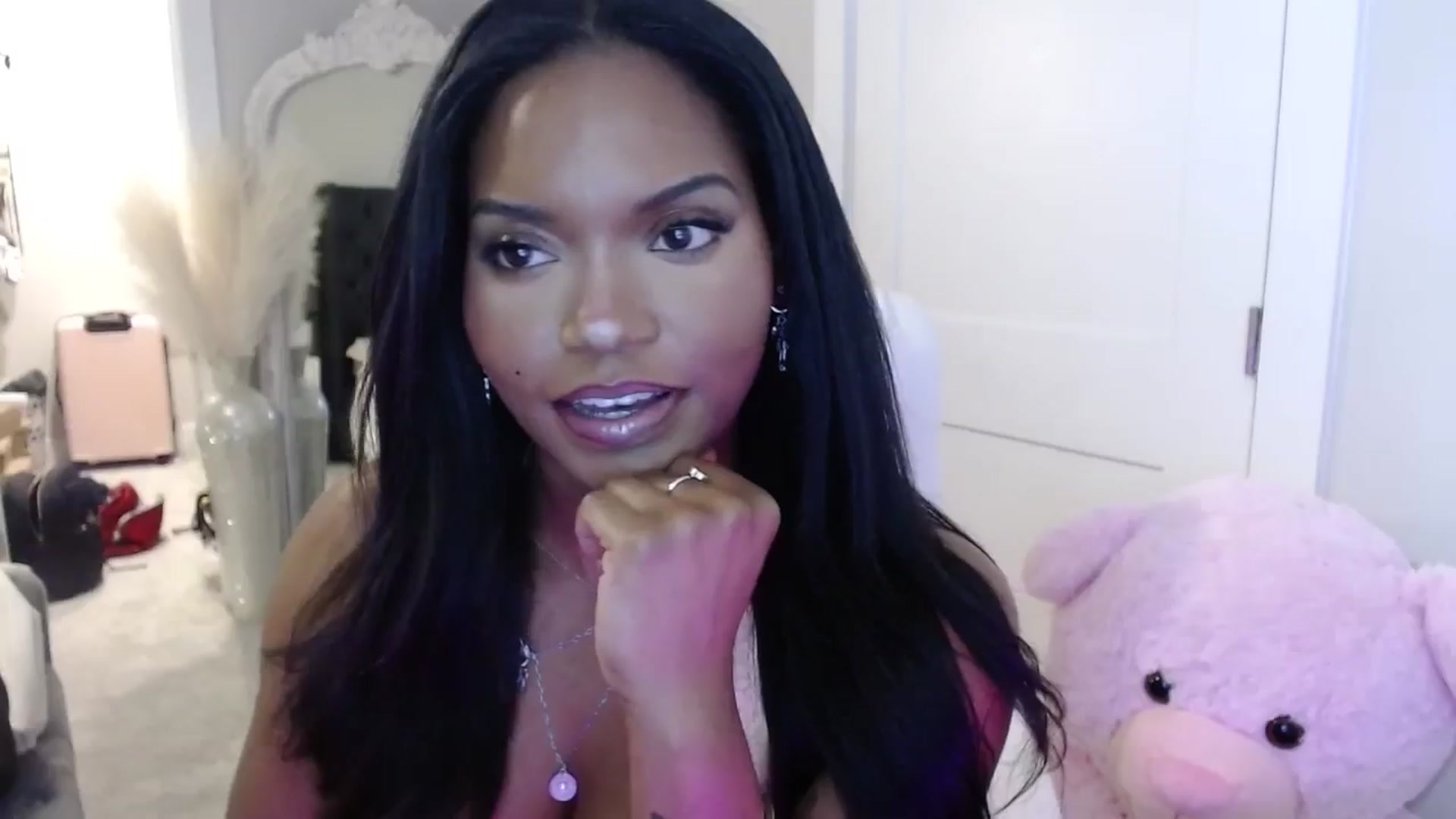 Gallery image thumbnail from BossyGirlfrnd's myfreecams stream on, 05/11/2025, 07:58 image 3 of 20