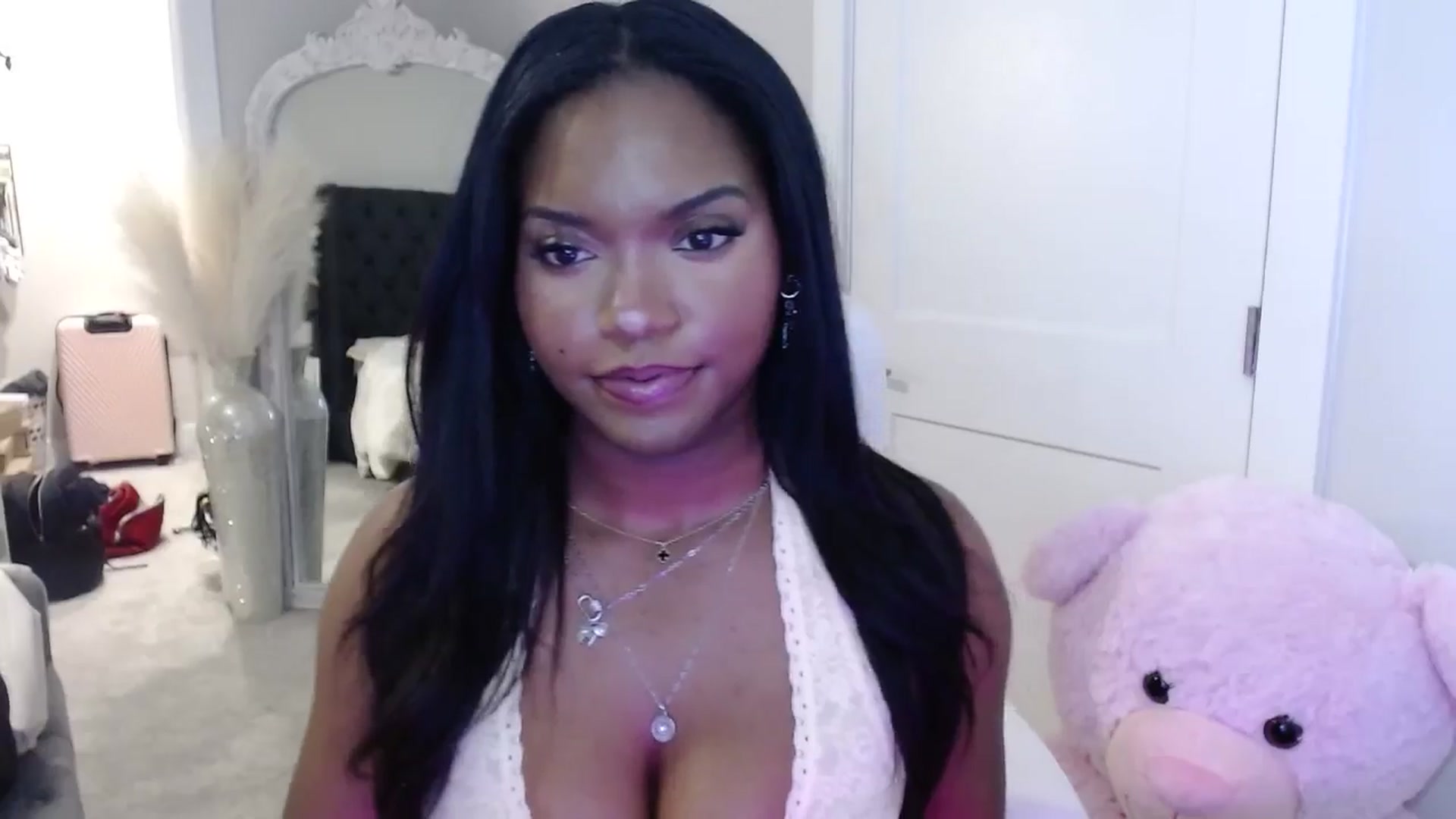 Gallery image thumbnail from BossyGirlfrnd's myfreecams stream on, 05/11/2025, 07:58 image 19 of 20