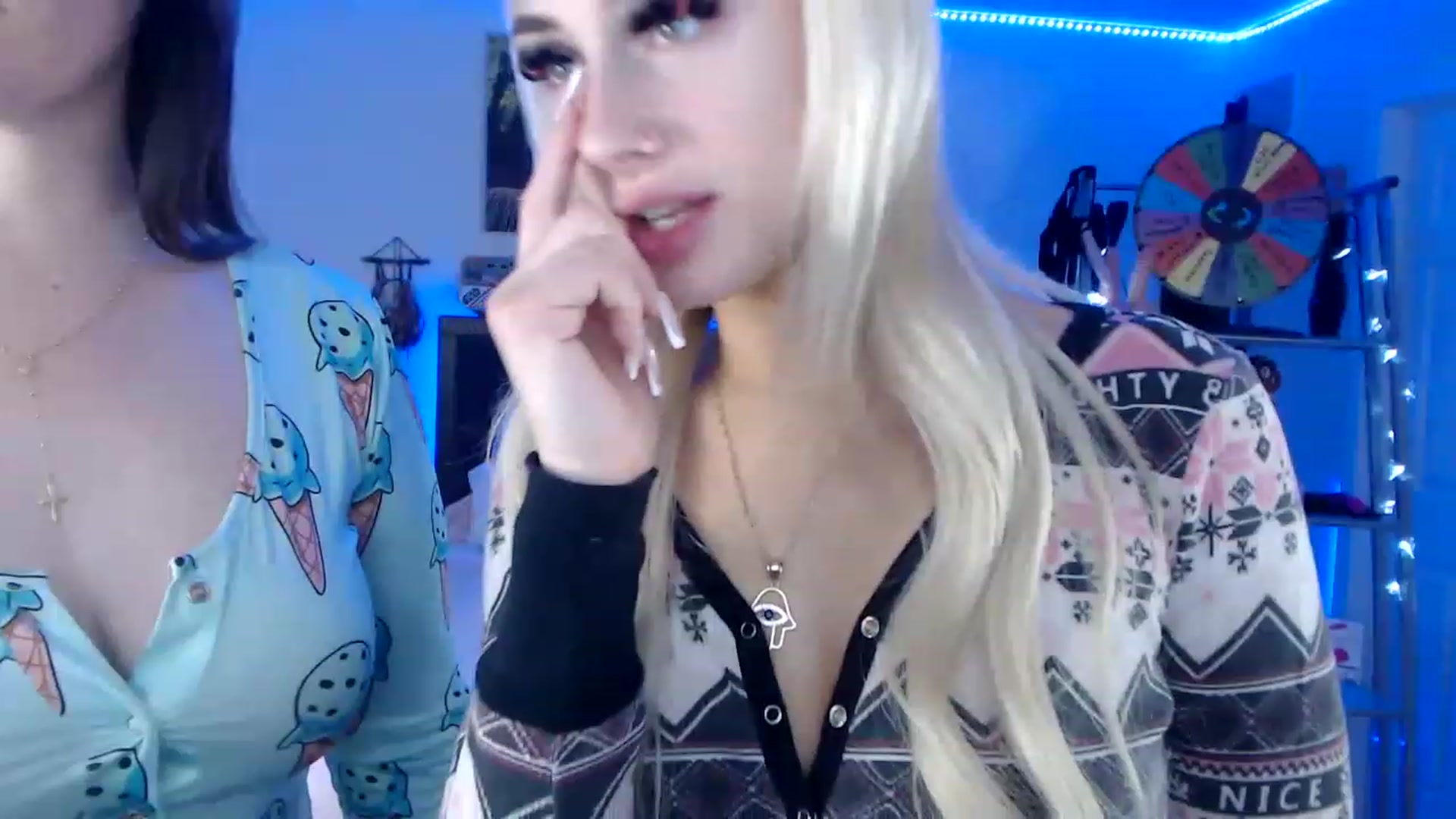 Gallery image thumbnail from BostonBeckyy's myfreecams stream on, 11/16/2022, 16:26 image 7 of 20