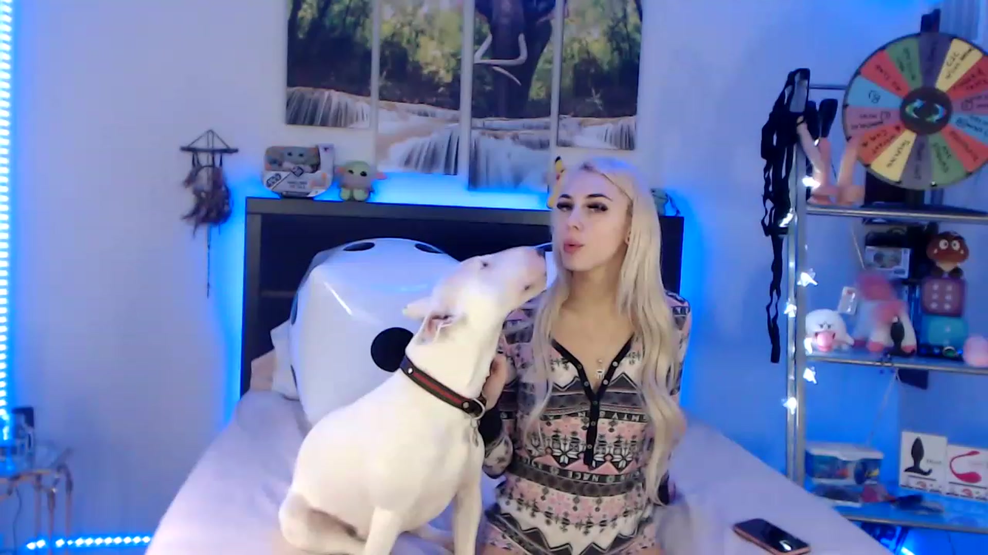 Gallery image thumbnail from BostonBeckyy's myfreecams stream on, 11/16/2022, 16:26 image 11 of 20