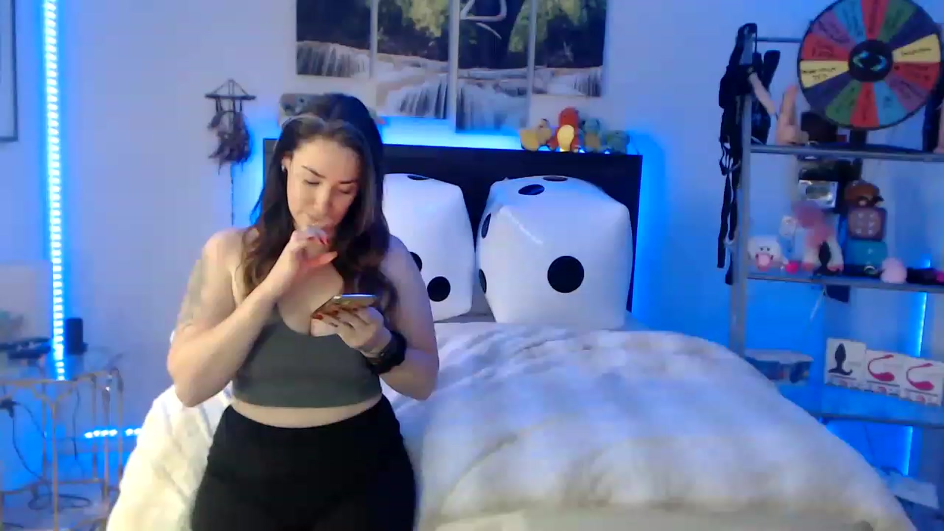 Gallery image thumbnail from BostonBeckyy's myfreecams stream on, 11/21/2022, 20:00 image 10 of 20