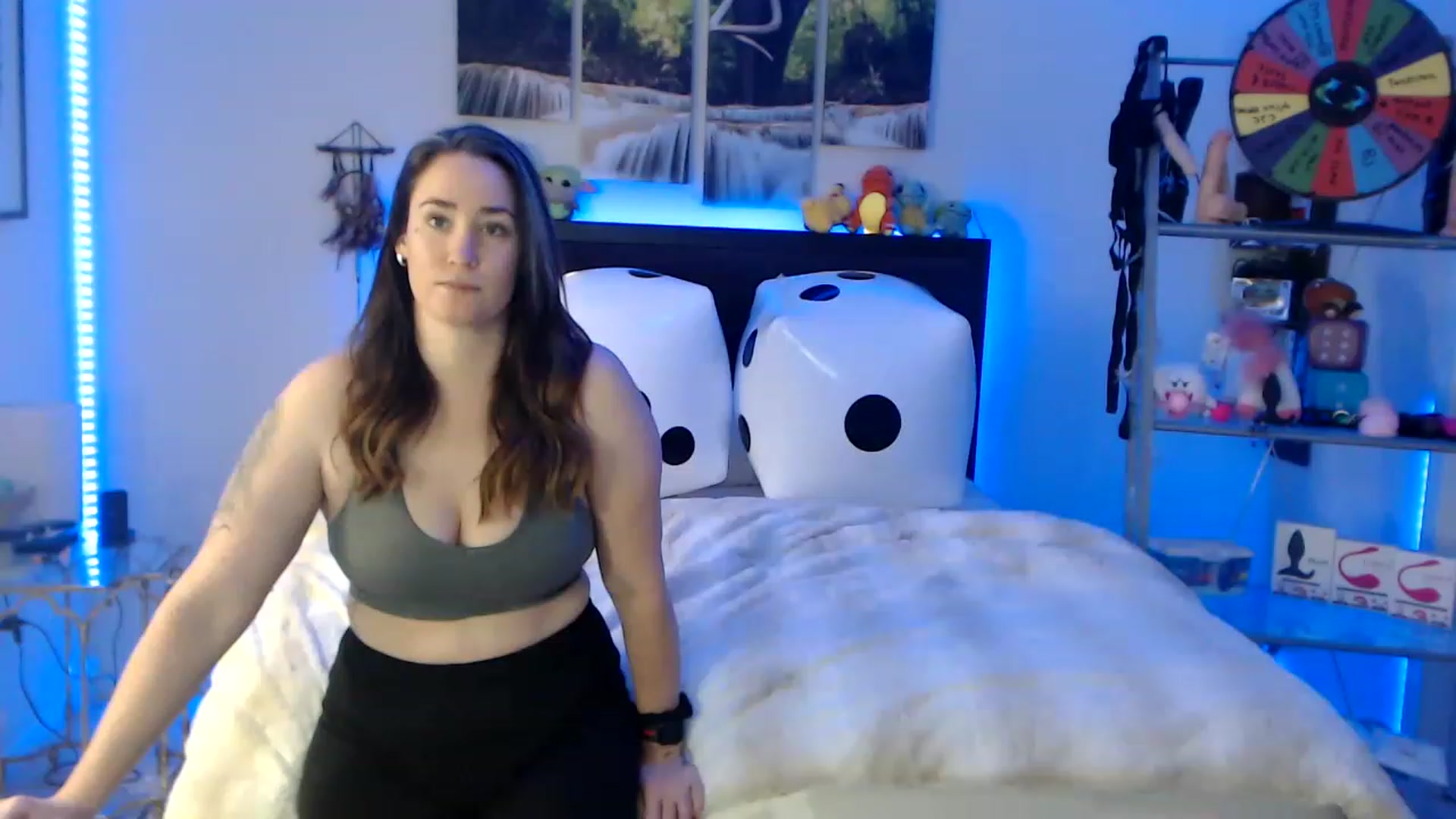 Gallery image thumbnail from BostonBeckyy's myfreecams stream on, 11/21/2022, 20:00 image 9 of 20
