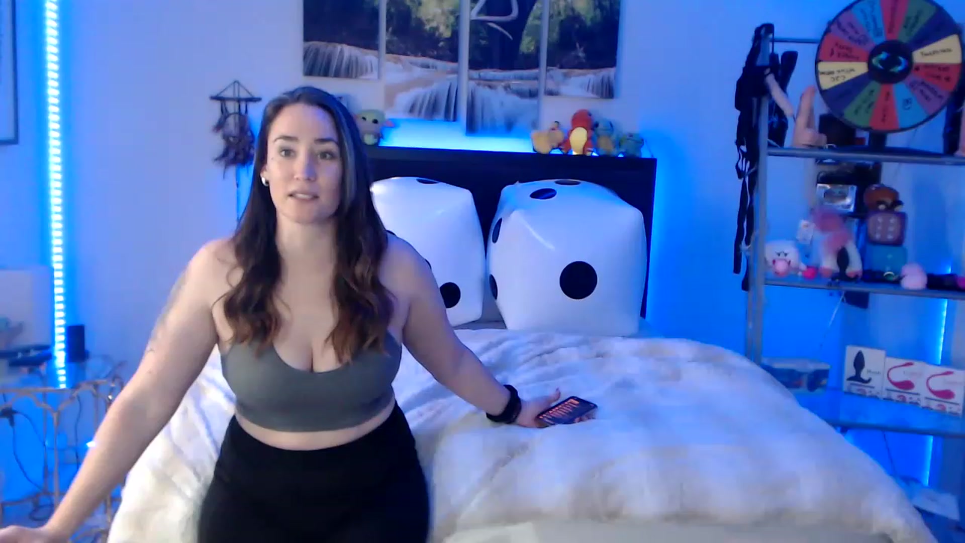 Gallery image thumbnail from BostonBeckyy's myfreecams stream on, 11/21/2022, 20:00 image 14 of 20