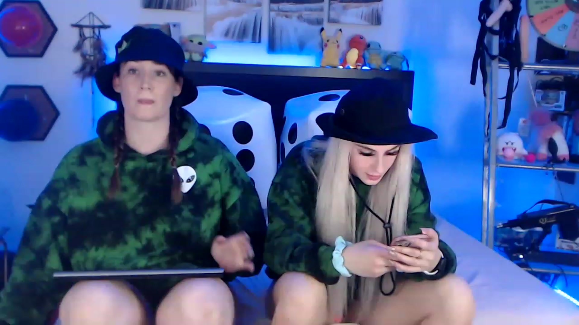 Gallery image thumbnail from BostonBeckyy's myfreecams stream on, 11/26/2022, 02:43 image 3 of 20