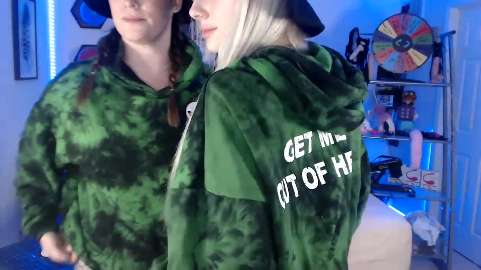 Gallery image thumbnail from BostonBeckyy's myfreecams stream on, 11/26/2022, 02:43 image 12 of 20