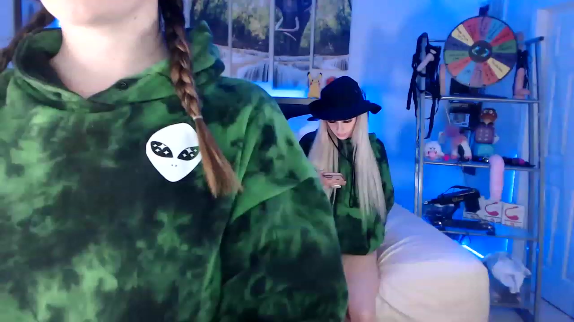 Gallery image thumbnail from BostonBeckyy's myfreecams stream on, 11/26/2022, 02:43 image 17 of 20