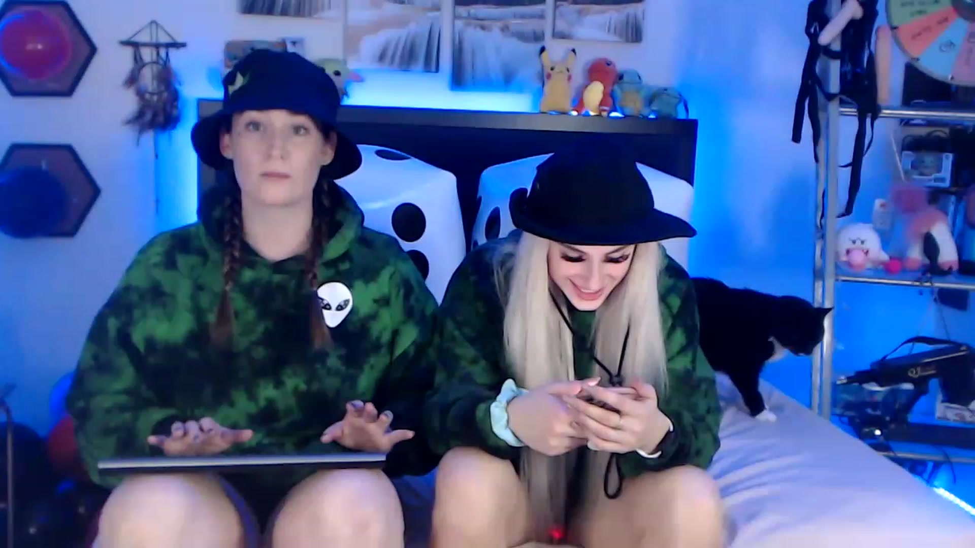 Gallery image thumbnail from BostonBeckyy's myfreecams stream on, 11/26/2022, 02:43 image 1 of 20