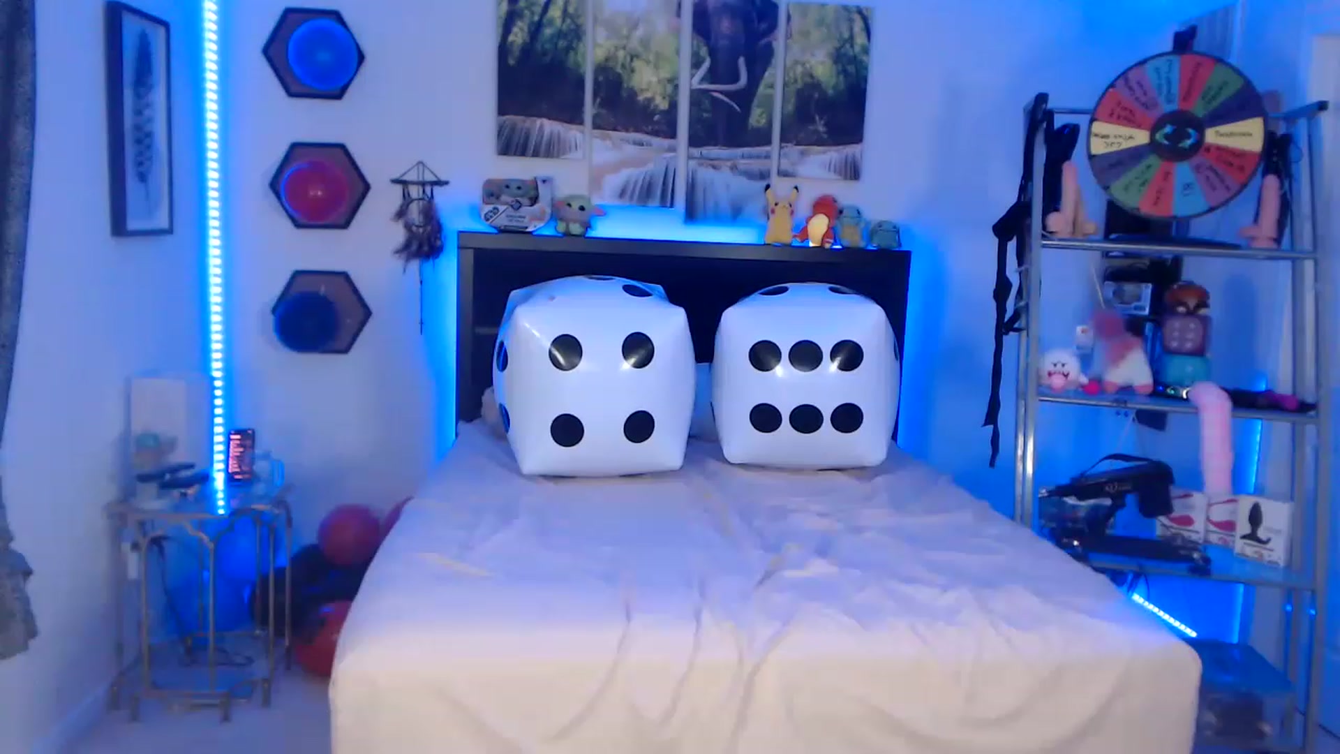 Gallery image thumbnail from BostonBeckyy's myfreecams stream on, 12/10/2022, 02:49 image 16 of 20
