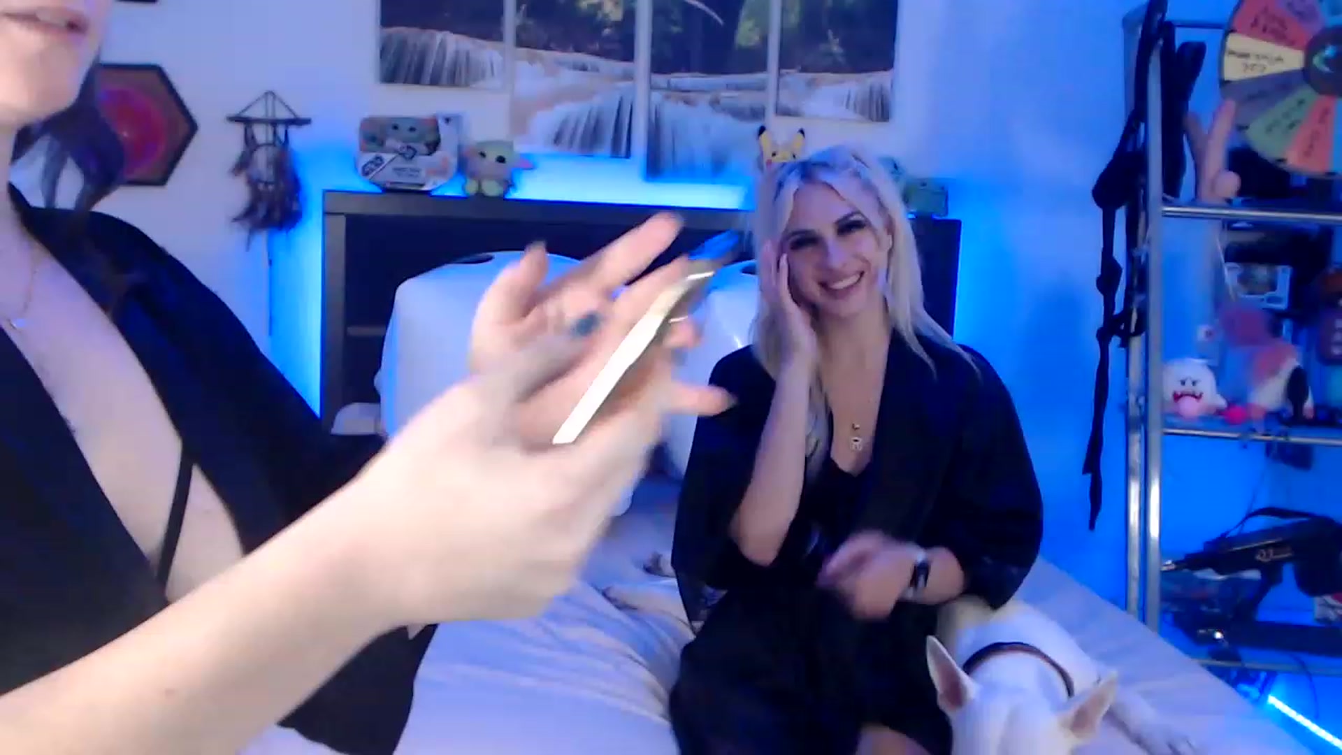Gallery image thumbnail from BostonBeckyy's myfreecams stream on, 12/19/2022, 24:53 image 8 of 20