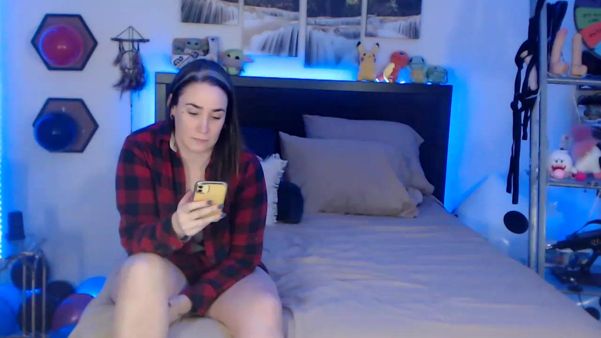 Gallery image thumbnail from BostonBeckyy's myfreecams stream on, 12/22/2022, 03:58 image 20 of 20