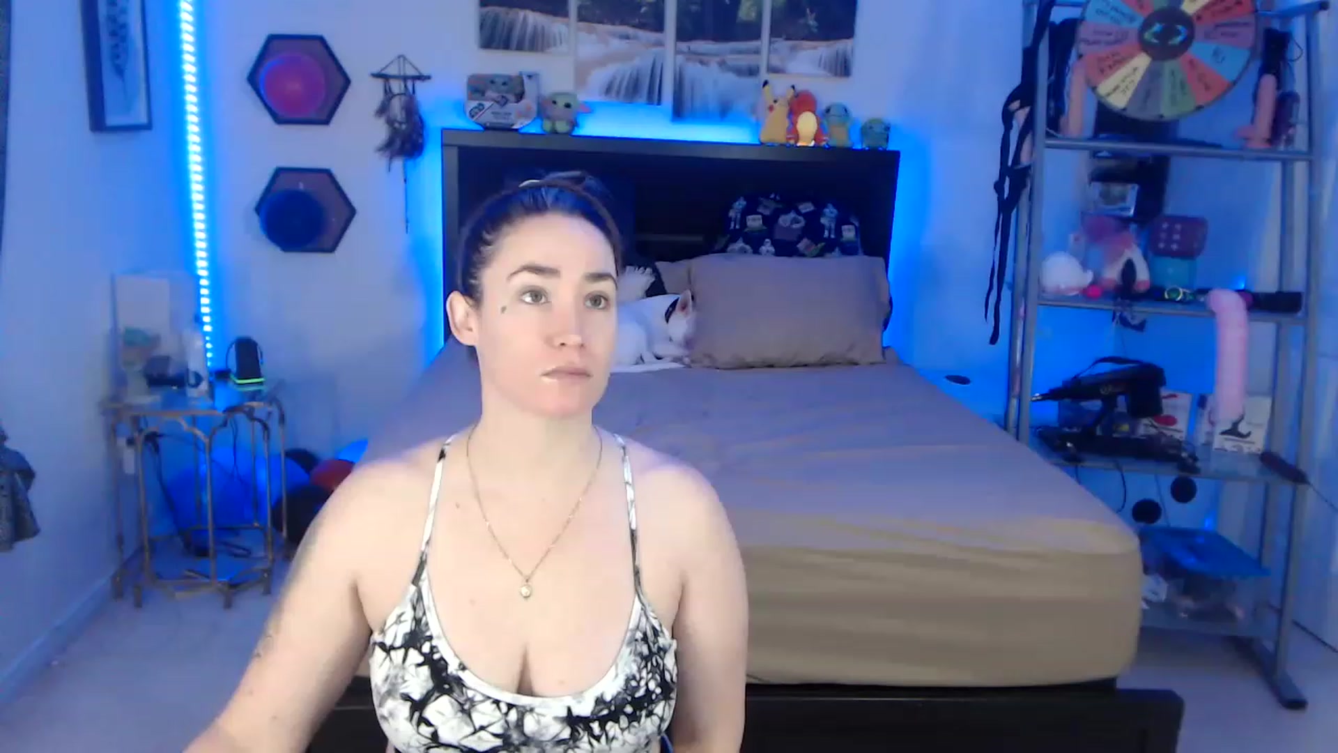 Gallery image thumbnail from BostonBeckyy's myfreecams stream on, 01/09/2023, 20:01 image 2 of 20