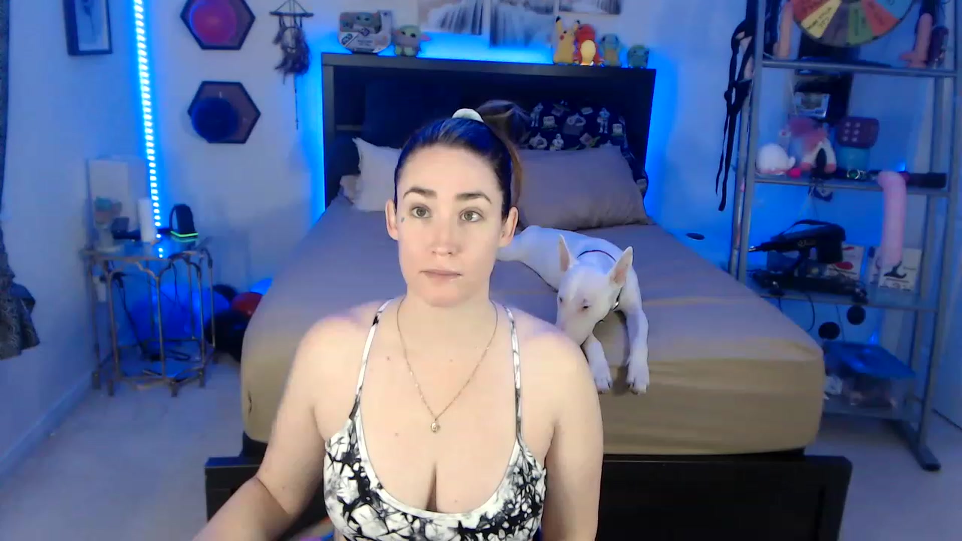 Gallery image thumbnail from BostonBeckyy's myfreecams stream on, 01/09/2023, 20:12 image 3 of 20