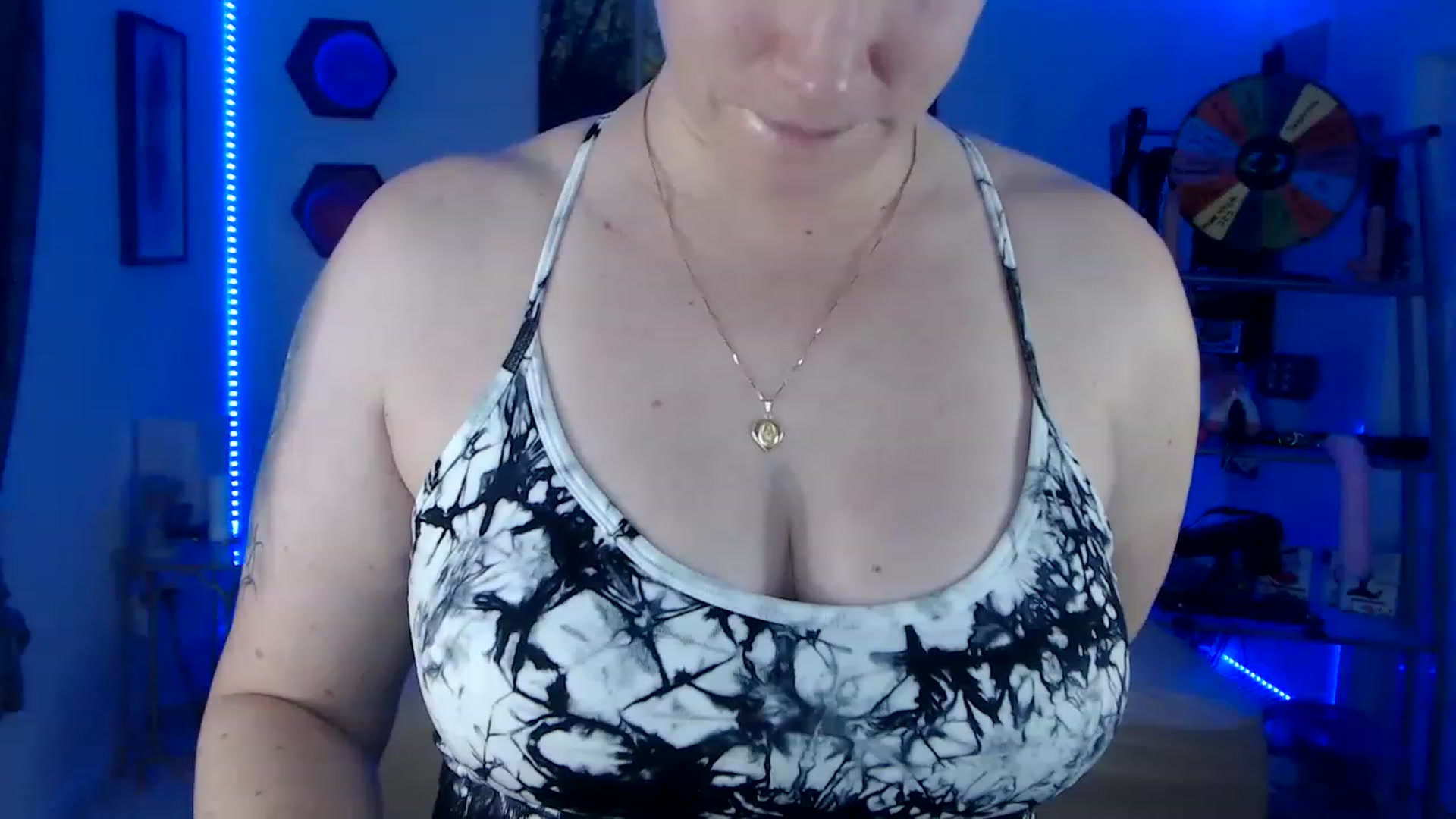 Gallery image thumbnail from BostonBeckyy's myfreecams stream on, 01/09/2023, 22:27 image 1 of 20