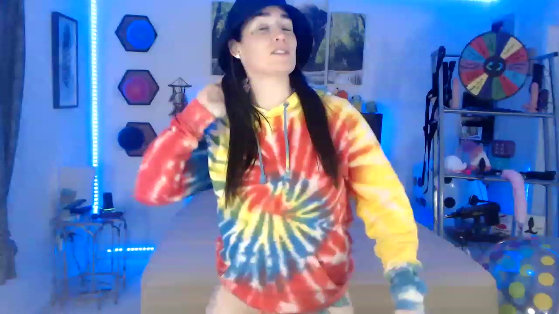 Gallery image thumbnail from BostonBeckyy's myfreecams stream on, 01/17/2023, 21:18 image 2 of 20