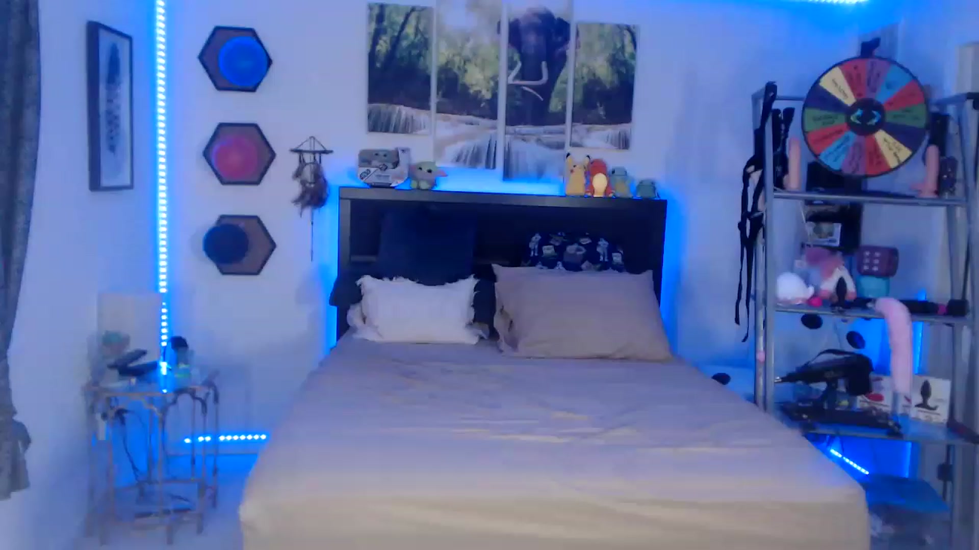 Gallery image thumbnail from BostonBeckyy's myfreecams stream on, 01/20/2023, 22:56 image 1 of 20