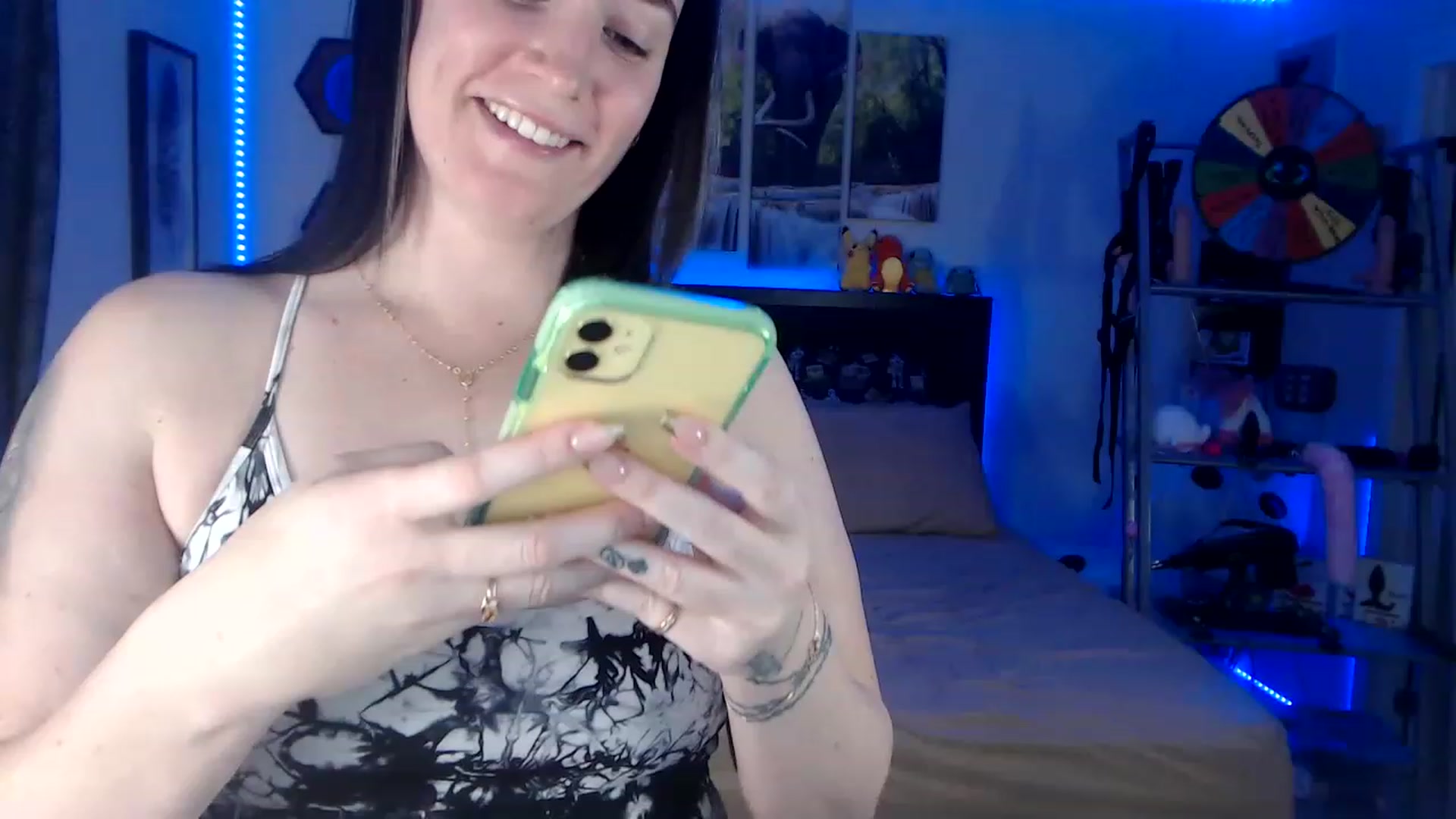 Gallery image thumbnail from BostonBeckyy's myfreecams stream on, 01/20/2023, 22:56 image 15 of 20