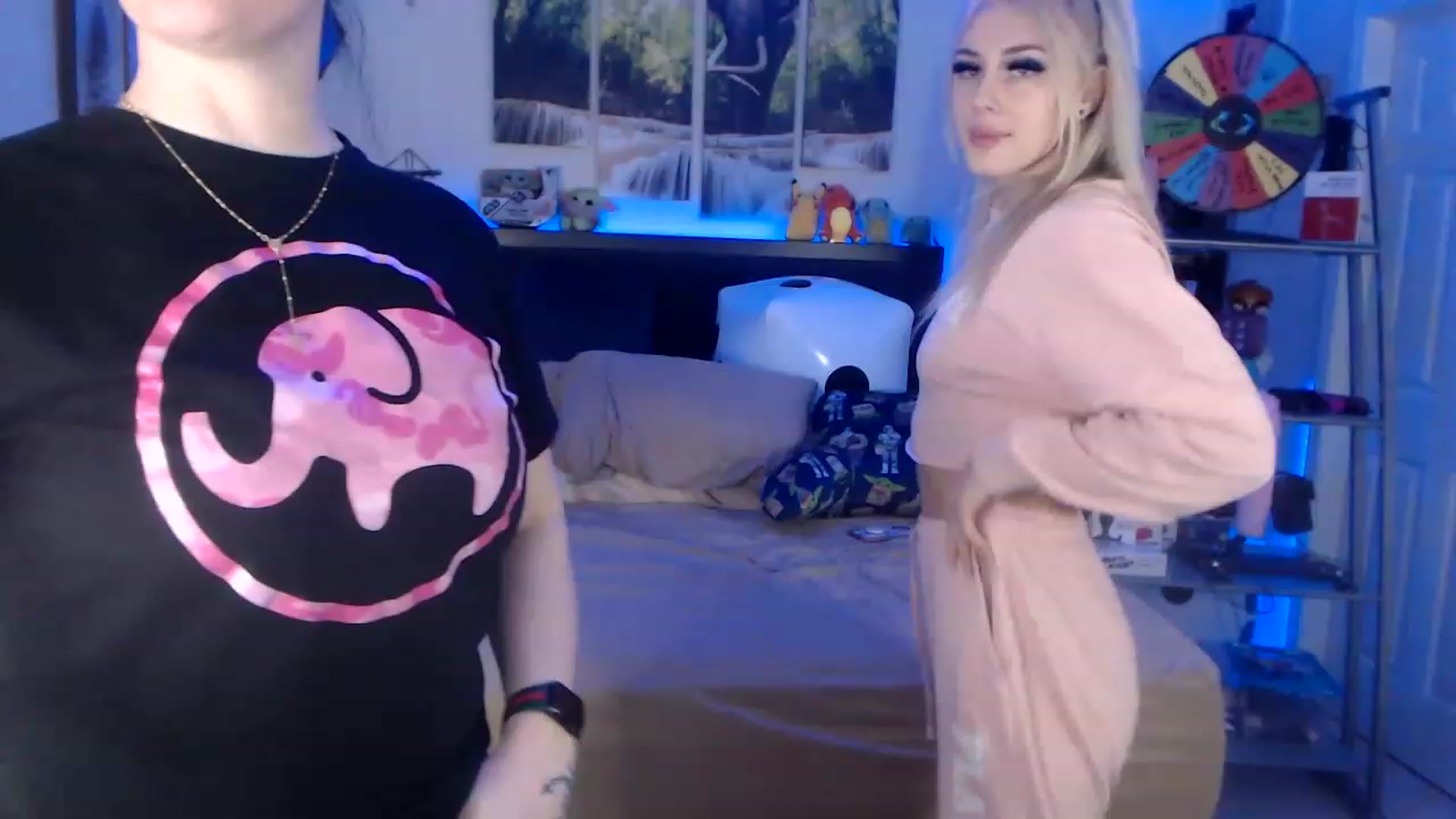Gallery image thumbnail from BostonBeckyy's myfreecams stream on, 01/22/2023, 06:47 image 17 of 20