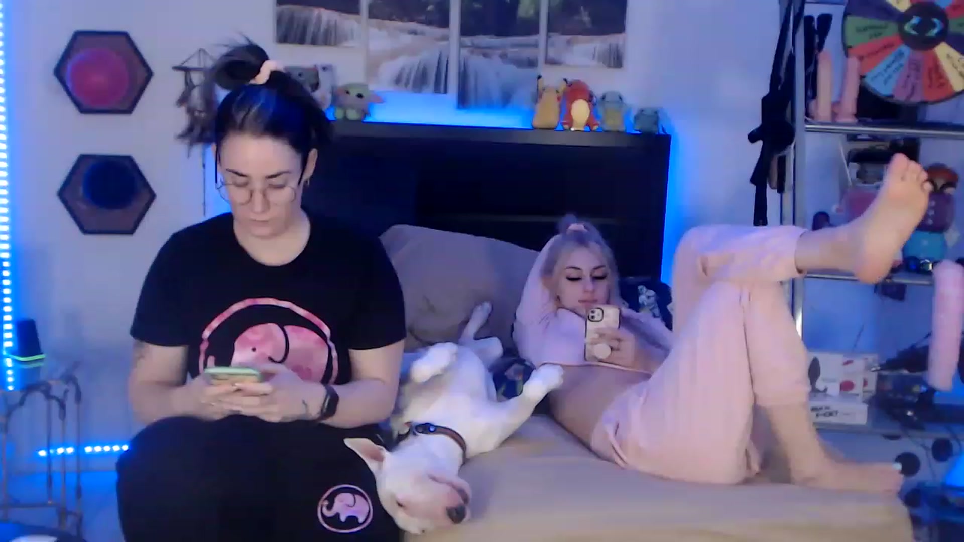 Gallery image thumbnail from BostonBeckyy's myfreecams stream on, 01/22/2023, 06:47 image 14 of 20