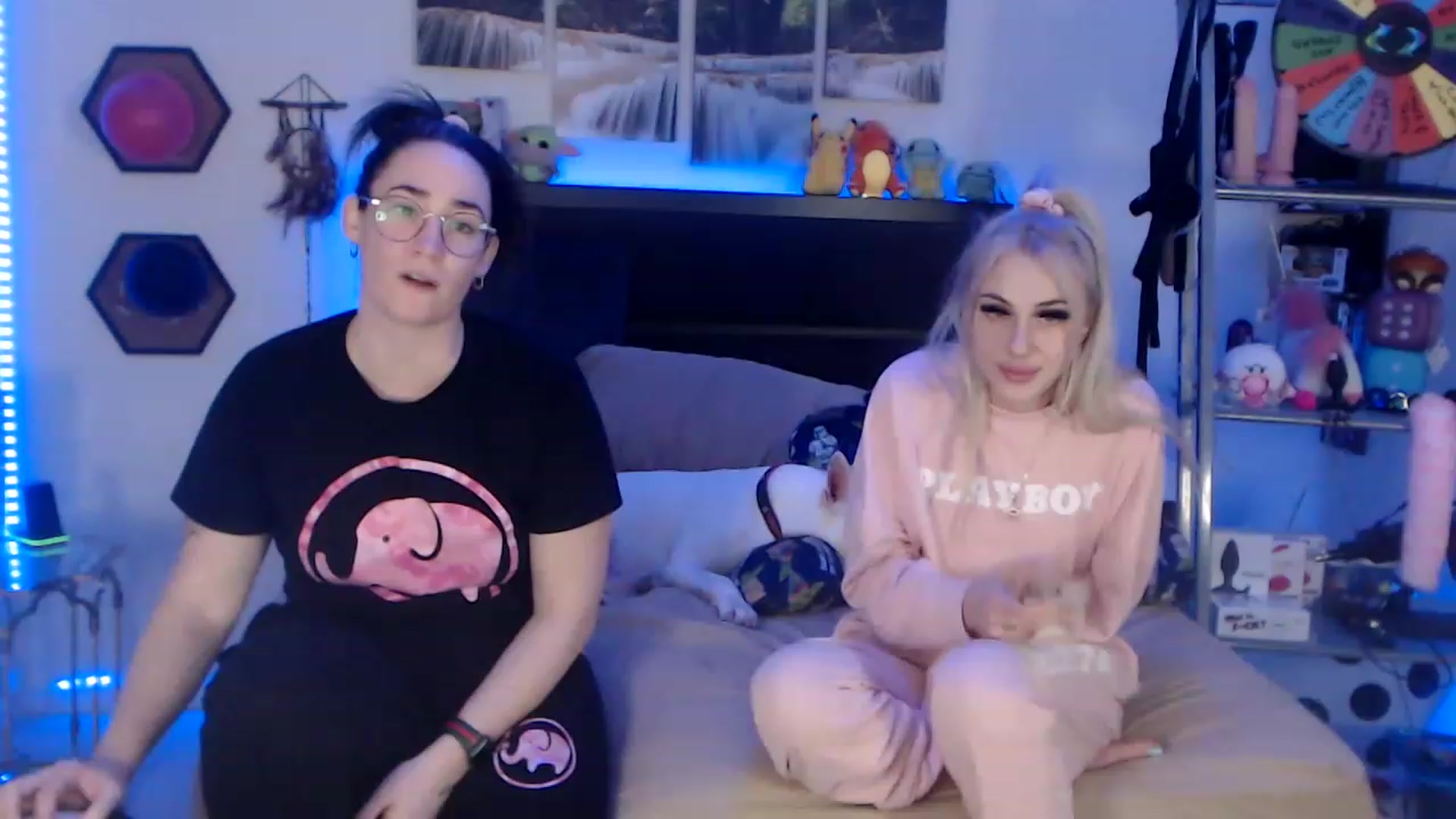 Gallery image thumbnail from BostonBeckyy's myfreecams stream on, 01/22/2023, 06:47 image 12 of 20