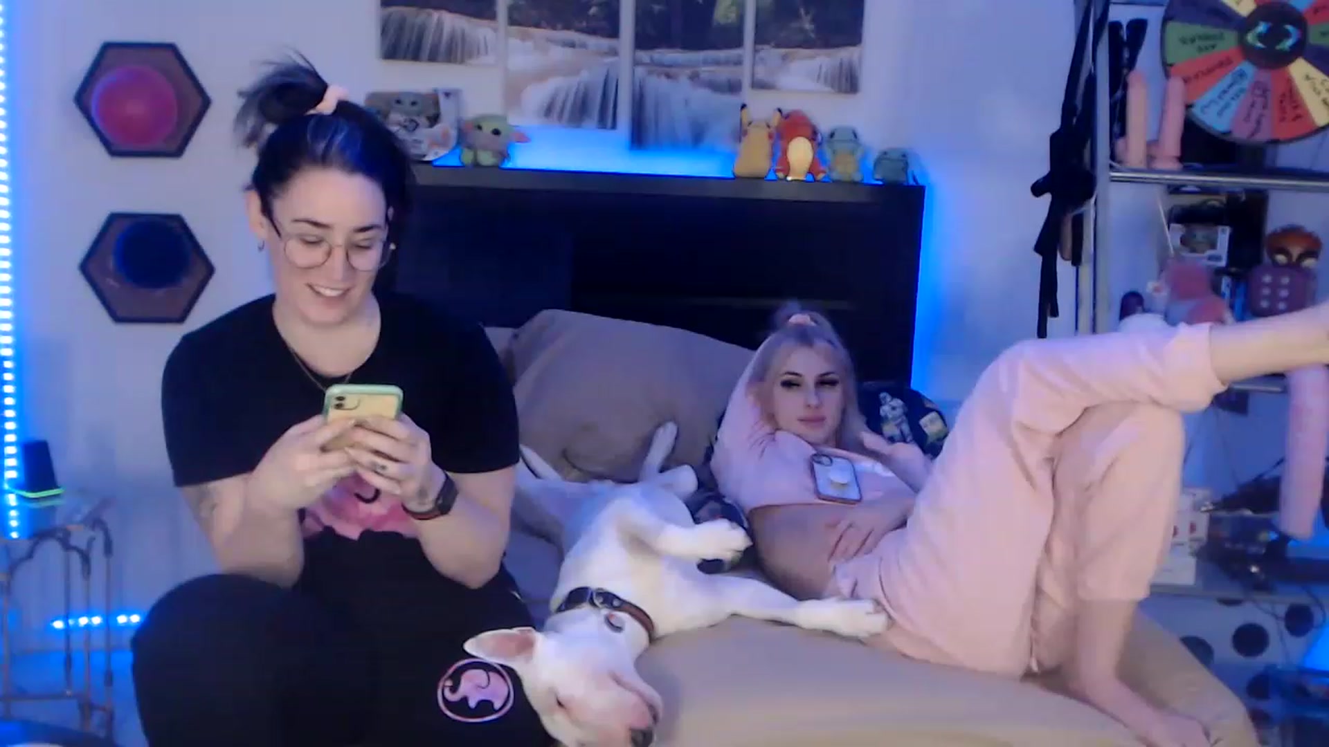 Gallery image thumbnail from BostonBeckyy's myfreecams stream on, 01/22/2023, 06:47 image 15 of 20