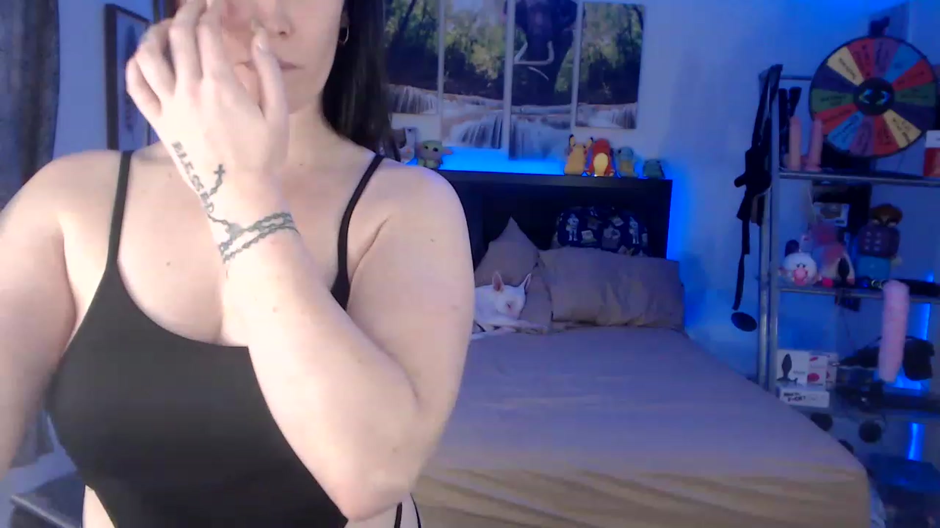 Gallery image thumbnail from BostonBeckyy's myfreecams stream on, 01/26/2023, 19:27 image 9 of 20