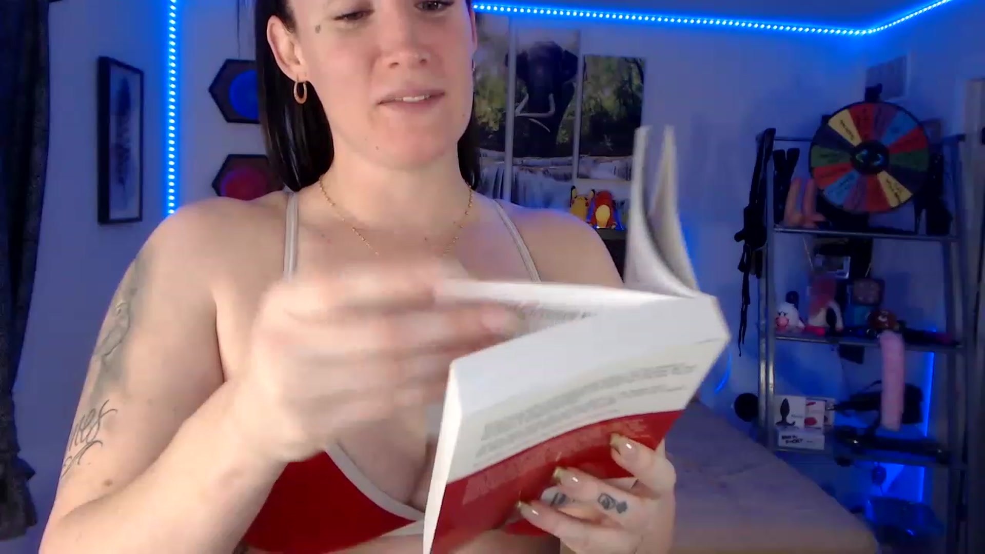 Gallery image thumbnail from BostonBeckyy's myfreecams stream on, 02/05/2023, 22:45 image 12 of 20