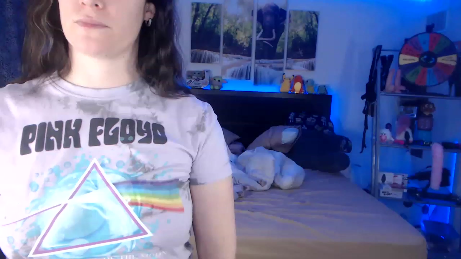 Gallery image thumbnail from BostonBeckyy's myfreecams stream on, 02/18/2023, 02:29 image 1 of 20